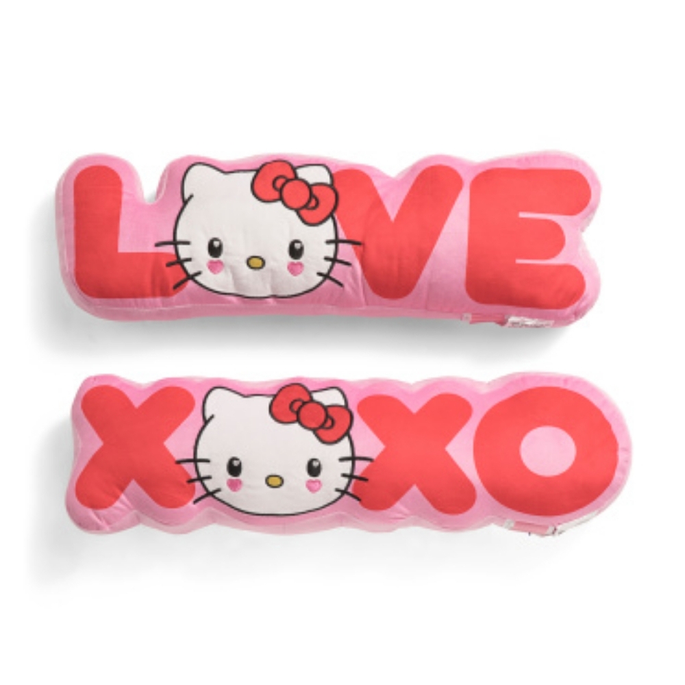 HELLO KITTY SET OF 2 LOVE XOXO PILLOWS NWT